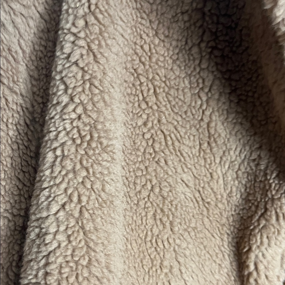 Boohoo Tan Teddy Jacket - Picture 4 of 6